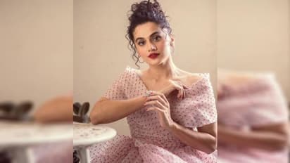 তাপসী পান্নুর যৌন জীবন নাকি আকর্ষণীয় নয়, বিস্ফোরক মন্তব্য অভিনেত্রীর