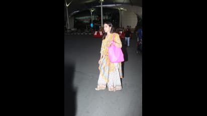 ಹೆವಿ ಎಂಬ್ರಾಡರಿ ಇರುವ ಸೆಲ್ವಾರ್‌ ಧರಿಸಿ ಮತ್ತೆ ಏರ್ಪೋರ್ಟ್‌ನಲ್ಲಿ ಕಾಣಿಸಿಕೊಂಡ ಸಾರಾ ಅಲಿ ಖಾನ್!