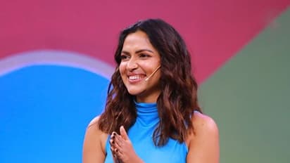 கேரள பாரம்பரியத்திற்கு மாறிய அமலாபால்...சேலையில் ஜொலிக்கும் தேவதை 