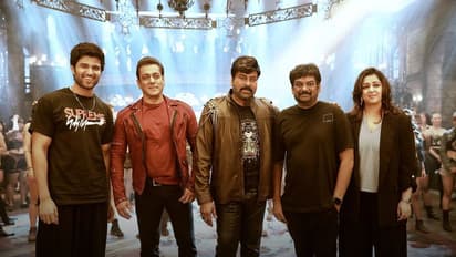 Liger Promotions: గాడ్ ఫాదర్ సెట్స్ లో లైగర్ టీమ్... సల్మాన్, చిరులను కలిసిన విజయ్ దేవరకొండ