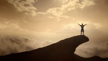 தங்கள் சொந்த வழியில் செல்லும் ராசிகள்...இது நல்லதா? ஜோதிடம் கூறுவது என்ன?