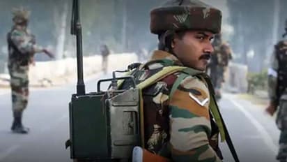 जम्मू-कश्मीर के रामबन में पुलिस चौकी पर आतंकवादियों ने फेंका देसी बम, जिलेभर में हाईअलर्ट