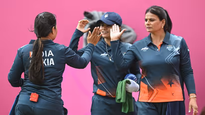 CWG 2022: India wins historic gold medal in lawn bowl; Twitter erupts in celebration