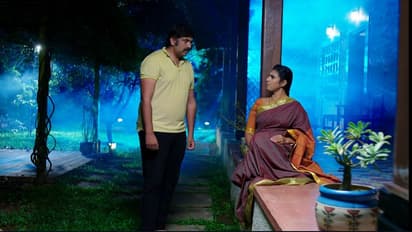 Intinti gruhalakshmi: లాస్య, నందులకు ఇన్‌డైరెక్ట్‌గా చుక్కలు చూపిస్తున్న తులసి.. సామ్రాట్ ఇంట్లో పార్టీ!