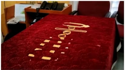 പാലക്കാട് റെയില്വേ സ്റ്റേഷനില് 50 ലക്ഷത്തിന്റെ സ്വർണം പിടികൂടി; കടത്തിയത് മതിയായ രേഖകൾ ഇല്ലാതെ