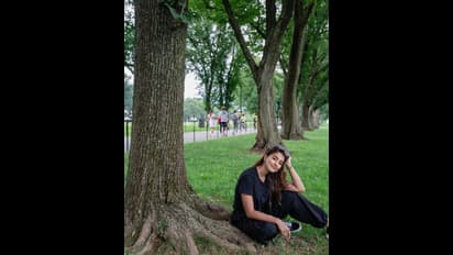 పూజా హెగ్డేకి షాకిస్తున్న సమంత, రష్మిక .. హాట్‌ భామల జోరుకి బుట్టబొమ్మ బేజార్‌.. సీన్‌ ఇలా రివర్సైదేంటి?