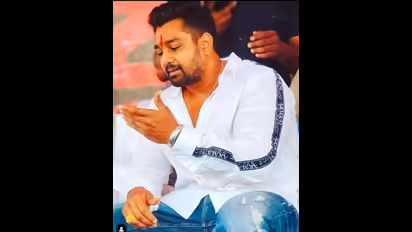 Dhruva Sarja ಹುಟ್ಟುಹಬ್ಬ: ಮಾರ್ಟಿನ್ ಪೋಸ್ಟರ್ ರಿಲೀಸ್, ಅಭಿಮಾನಿಗಳ ಭೇಟಿ ಇಲ್ಲ