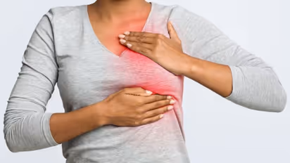 Breast Cancer :  സ്തനാർബുദം ; 35 വയസ്സിന് താഴെ പ്രായമുള്ള സ്ത്രീകളെ കൂടുതലായി ബാധിക്കുന്നത് എന്തുകൊണ്ട്?