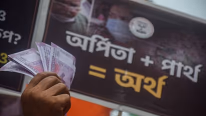 নয় বছরেরও বেশি সময় ধরে একে অপরের ঘনিষ্ঠ পার্থ-অর্পিতা! ইডির তদন্তে সামনে এল সম্পর্কের নয়া তথ্য