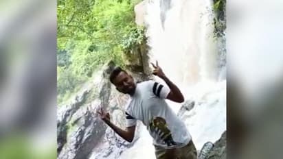 ഫോട്ടോക്ക് പോസ് ചെയ്യുന്നതിനിടെ കാൽവഴുതി വെള്ളച്ചാട്ടത്തിലേക്ക് വീണു; കൊടൈക്കനാലിൽ യുവാവിനെ കാണാനില്ല