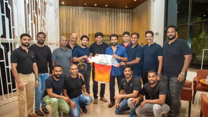 சைக்கிள் சவாலுக்கு ரெடியான ஆர்யா... ஜெர்சியை வெளியிட்ட சூர்யா