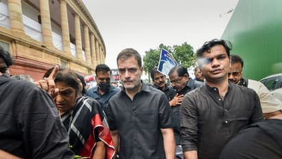 'അന്ധവിശ്വാസം പ്രചരിപ്പിക്കാതെ ജനങ്ങളുടെ പ്രശ്നങ്ങളിൽ മറുപടി പറയൂ'; മോദിക്ക് രാഹുലിന്റെ മറുപടി