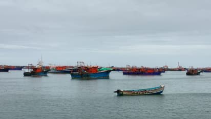 বঙ্গোপসাগরে ফের নিম্নচাপ, এই জেলাগুলিতে ভারী বৃষ্টির পূর্বাভাস