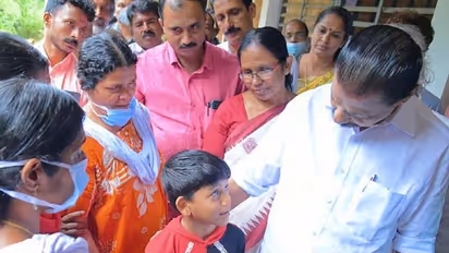 ഉരുളിനെയും ഇരുളിനെയും ധൈര്യത്തോടെ നേരിട്ടവൻ, അര്‍ഷലിനെ ചേർത്ത് നിർത്തി മന്ത്രി