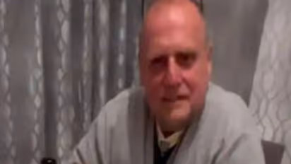 ജീവിതകാലം മുഴുവനും സ്വന്തം പേര് തെറ്റിപ്പറഞ്ഞ മനുഷ്യൻ, തെറ്റായ പേരിൽ രണ്ട് ടാറ്റൂവും!