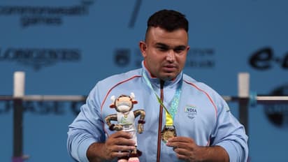 5 साल की उम्र में दिव्यांग, रोज 5 किलो दूध चना बादाम खाकर बने 'स्ट्रांग मैन ऑफ इंडिया' अब किया गोल्ड पर कब्जा