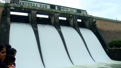 മലമ്പുഴ ഡാം തുറന്നു, മുല്ലപ്പെരിയാറിൽ നിന്ന് കൂടുതൽ വെളളം പുറത്തേക്ക്