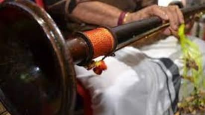 ജര്‍മ്മനിയിൽ ജോലി വാഗ്ദാനം ചെയ്ത് പക്കമേളക്കാരിൽ നിന്നും 54 ലക്ഷം തട്ടിയ പൂജാരി പിടിയിൽ 