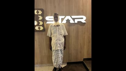 லுங்கியோட வந்தா டிக்கெட் தர மாட்டோம்.... அடாவடி செய்த தியேட்டர்காரர்கள் - பதிலுக்கு ரசிகர் செய்த தரமான சம்பவம்