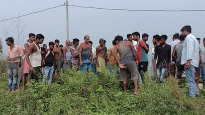 बिहार में जल्लाद पति की हैवनियत: पत्नी-बेटी को दी दर्दनाक मौत, सिर काटकर ससुराल में जाकर फेंका