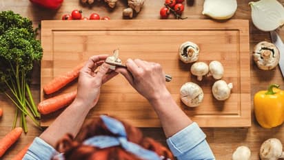 Eating During Cancer Treatment :  ക്യാന്‍സര്‍ രോഗികള്‍ക്ക് എന്ത് കഴിക്കാന്‍ കൊടുക്കണം? 