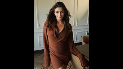 ஒரு விளம்பர பதிவுக்கு இவ்வளவு கட்டணமா ! அலியா பட்டின் சமூக வலைதள வருமானம் எவ்வளவு தெரியுமா?