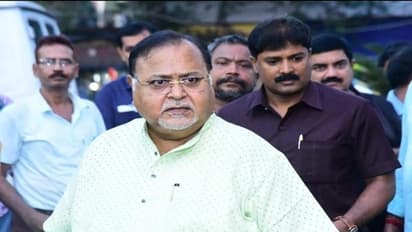 ফের সিবিআই-এর আতশকাচের নীচে পার্থ-ঘনিষ্ট, মোনালিসা দাসের দাদা মানস দাসের নামে একাধিক সম্পত্তির হদিশ