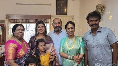 குஷ்புவை தொடர்ந்து... பிரபல நடிகைகள் வீட்டுக்கு 3 குழந்தைகளுடன் விசிட் அடித்த ரம்பா! இது தான் காரணமா?