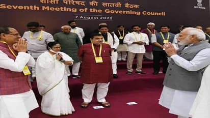 ప్రధాని మోడీ అధ్యక్షతన నీతి ఆయోగ్ భేటీ: కీలకాంశాలపై చర్చ