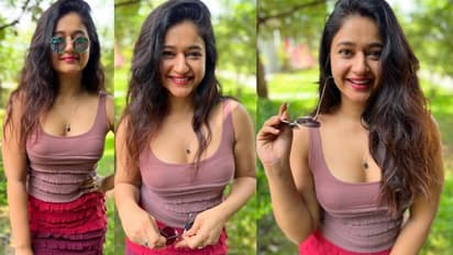 యవ్వనాల బయరువు మోయలేకపోతున్న పూనం బజ్వా, ఊరిస్తూ.. ఉడికిస్తోంది బ్యూటీ. 