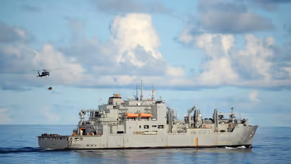 US navy ship : chennai: இந்தியாவுக்கு முதன்முறையாக வந்த அமெரிக்க கடற்படைக் கப்பல்: காரணம் என்ன?