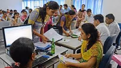 Engineering: பொறியியல் படிப்பிற்கான சேர்க்கை எப்போது.? விண்ணப்பம் சமர்பிக்க கடைசி நாள் என்ன.?வெளியான அறிவிப்பு