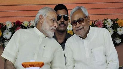 नीतीश की नई चाल! ये हैं वो 5 हिंट जिससे बिहार में लगी सत्ता परिवर्तन की अटकलें, वेट एंड वॉच मोड में तेजस्वी