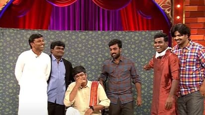 Pragathi: ఏ వయసులో చేయాల్సినవి ఆ వయసులోనే చేయాలి.. ప్రగతి జిమ్ వర్కౌట్స్ పై సెటైర్లు 