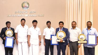 சிறந்த கைத்தறி நெசவாளர் விருது.. 6 நெசவாளர்களுக்கு 20 லட்சம் மதிப்பிலான காசோலை.. முதலமைச்சர் சிறப்பிப்பு.. 