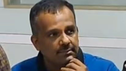 ഭർത്താവിന്റെ ചികിത്സയ്ക്ക് വീടുവിൽക്കാൻ ശ്രമിച്ച സ്ത്രീയിൽ നിന്ന് കൈക്കൂലി വാങ്ങി; പഞ്ചായത്ത് ക്ലർക്ക് പിടിയിൽ