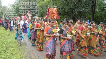 ಜಿಟಿ ಜಿಟಿ ಮಳೆಯಲ್ಲಿ ಕಾಡಿನಿಂದ ನಾಡಿಗೆ ದಸರಾ ಗಜ ಪಯಣ
