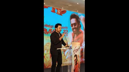 இடிந்து கிடந்த அரசுப்பள்ளி.. நண்பனுடன் சேர்ந்து சீரமைத்து கொடுத்த கார்த்தி- ரியல் ஹீரோ என பாராட்டும் ரசிகர்கள்