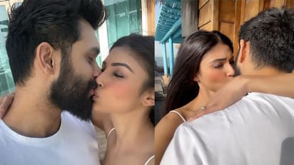 ঠোঁটে ঠোঁট লাগিয়ে গাঢ় চুম্বন, সূরজের সঙ্গে চরম অন্তরঙ্গ মুহূর্তে ধরা দিলেন মৌনি, রইল ছবি