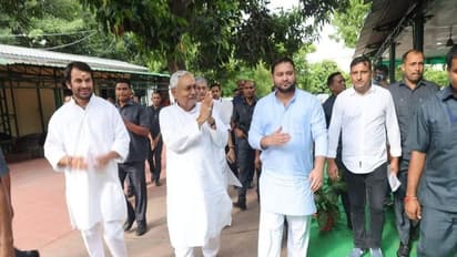 बिहार में फिर चाचा-भतीजे की सरकार: नीतीश और तेजस्वी ने ली शपथ, 2017 के फिर आए साथ 