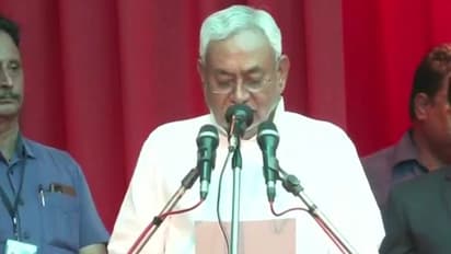 బిహార్ ముఖ్యమంత్రిగా నితీష్ కుమార్ ప్రమాణ స్వీకారం