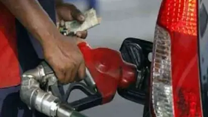 ನಿಮ್ಮ ನಗರಗಳಲ್ಲಿ ಇಂದಿನ ಪೆಟ್ರೋಲ್‌, ಡೀಸೆಲ್‌ ಬೆಲೆ ಎಷ್ಟಿದೆ ನೋಡಿ..