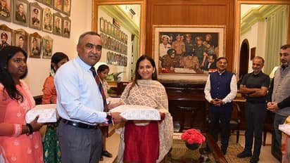 70,000 'rakhis' arrive for soldiers guarding borders; Army chief assures they will reach them