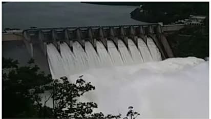 శ్రీశైలంలో టీఎస్ఆర్టీసీ బస్సుకు ప్రమాదం.. కొద్దిలో మిస్, లేదంటే జలాశయంలోకే