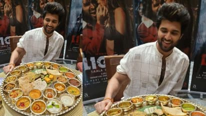 గుజరాతీ థాలిని ఎంజాయ్ చేస్తోన్న విజయ్ దేవరకొండ, లైగర్ ప్రమోషన్స్ లో రౌడీ హీరో బిజీ బిజి