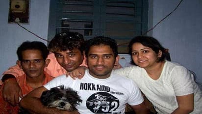 தோனியின் மூத்த சகோதரி ஜெயந்தி குப்தா யாரை திருமணம் செய்திருக்கிறார் தெரியுமா?