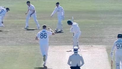 ദ്രാവിഡ് ആവാന്‍ ശ്രമിച്ചതാണ്, പക്ഷേ കുറ്റി പോയി; ദക്ഷിണാഫ്രിക്കന്‍ താരത്തിന് പറ്റിയത് വന്‍ അമളി- വീഡിയോ