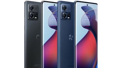 Motorola ने लॉन्च किया Moto S30 Pro फ्लैगशिप स्मार्टफोन, पॉवरफुल प्रोसेसर मिलेगा, गेम खेलने पर हीट नहीं होगा