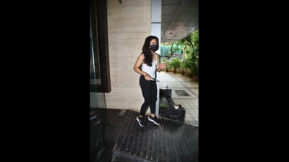 జిమ్‌ ఫిట్‌లో టెంప్ట్ చేస్తున్న రష్మిక మందన్నా.. నేషనల్‌ క్రష్‌ టైట్‌ అందాలకు చిత్తైపోతున్న కుర్రాళ్లు 