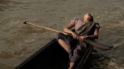 Holy Wound : பல்வேறு எதிர்ப்புகளுக்கு மத்தியில் ஓடிடியில் வெளியாகும் லெஸ்பியன் டிராமா "ஹோலி வுண்ட்" !